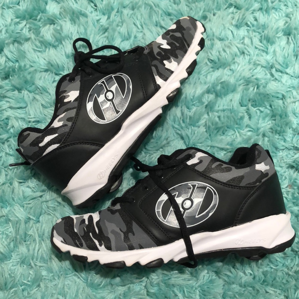 Black and White Camo Boys Heelys